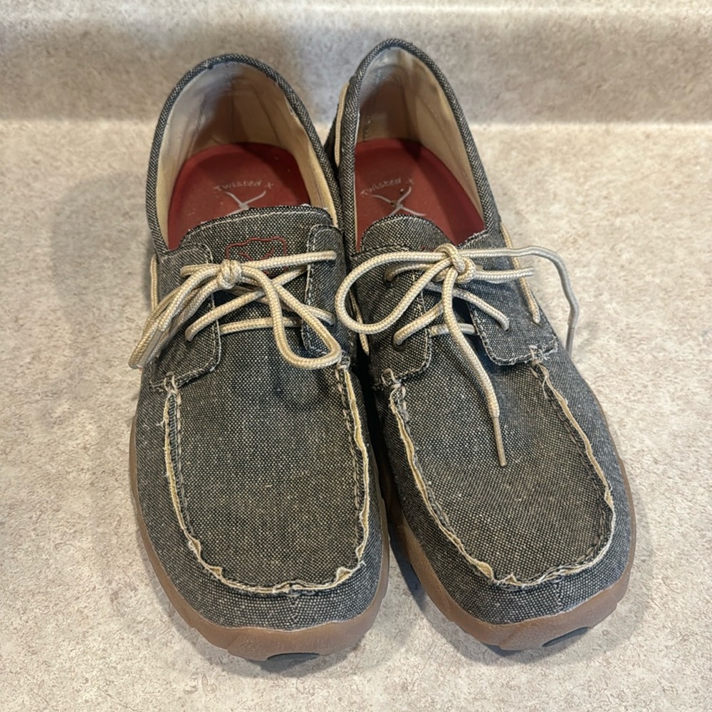 Men’s Twisted X size 10.5 like new